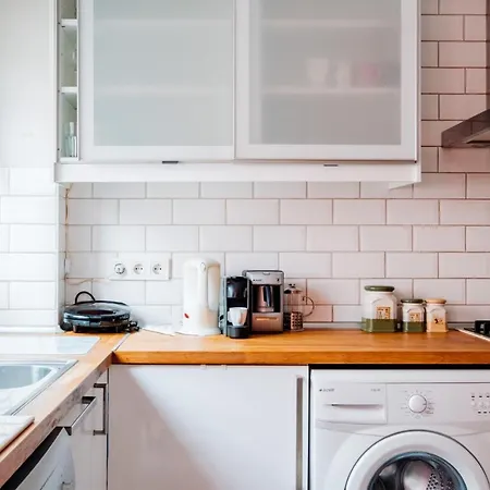 Lovely Flat W Balcony 5 Min To Istiklal Ave *